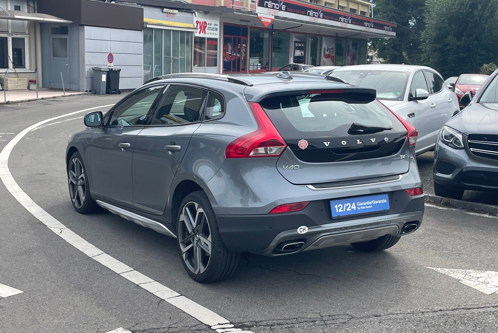 VOLVO V40 Cross Country T4 AWD Lyx Geartronic-image-5
