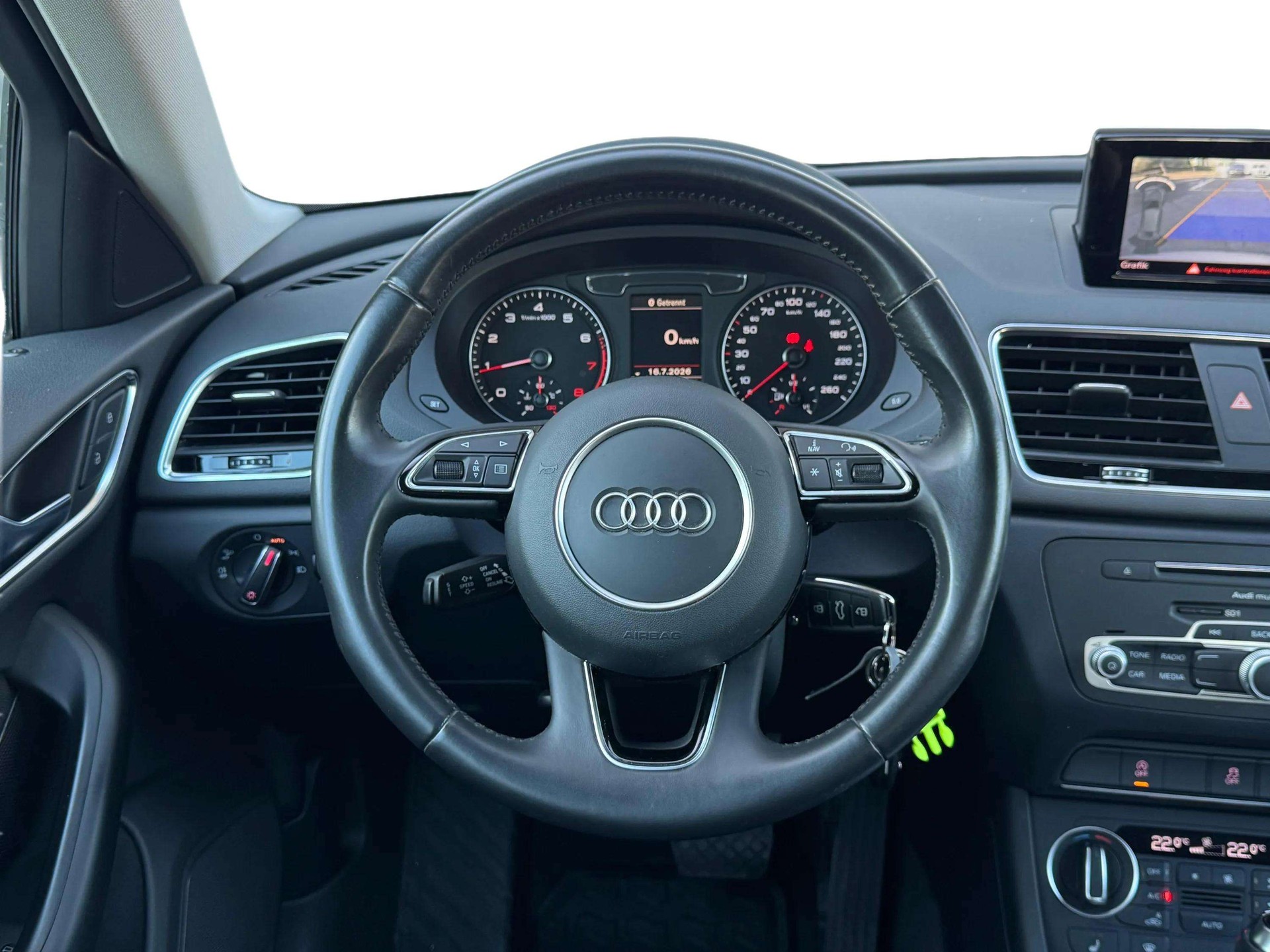 AUDI Q3 1.4 TFSI S-tronic-image-12