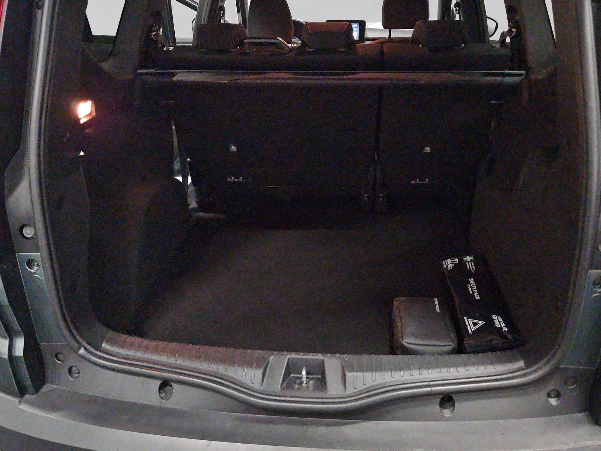 DACIA Jogger HEV 140 Extreme-image-15