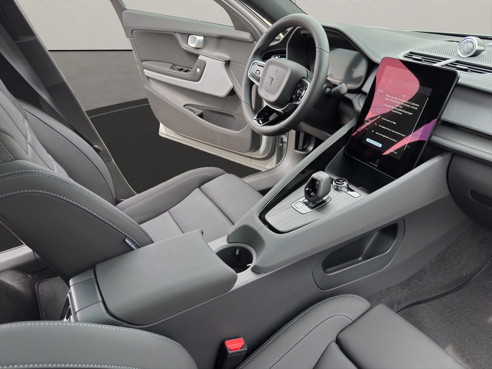 POLESTAR 2 Long Range Dual Motor-image-12