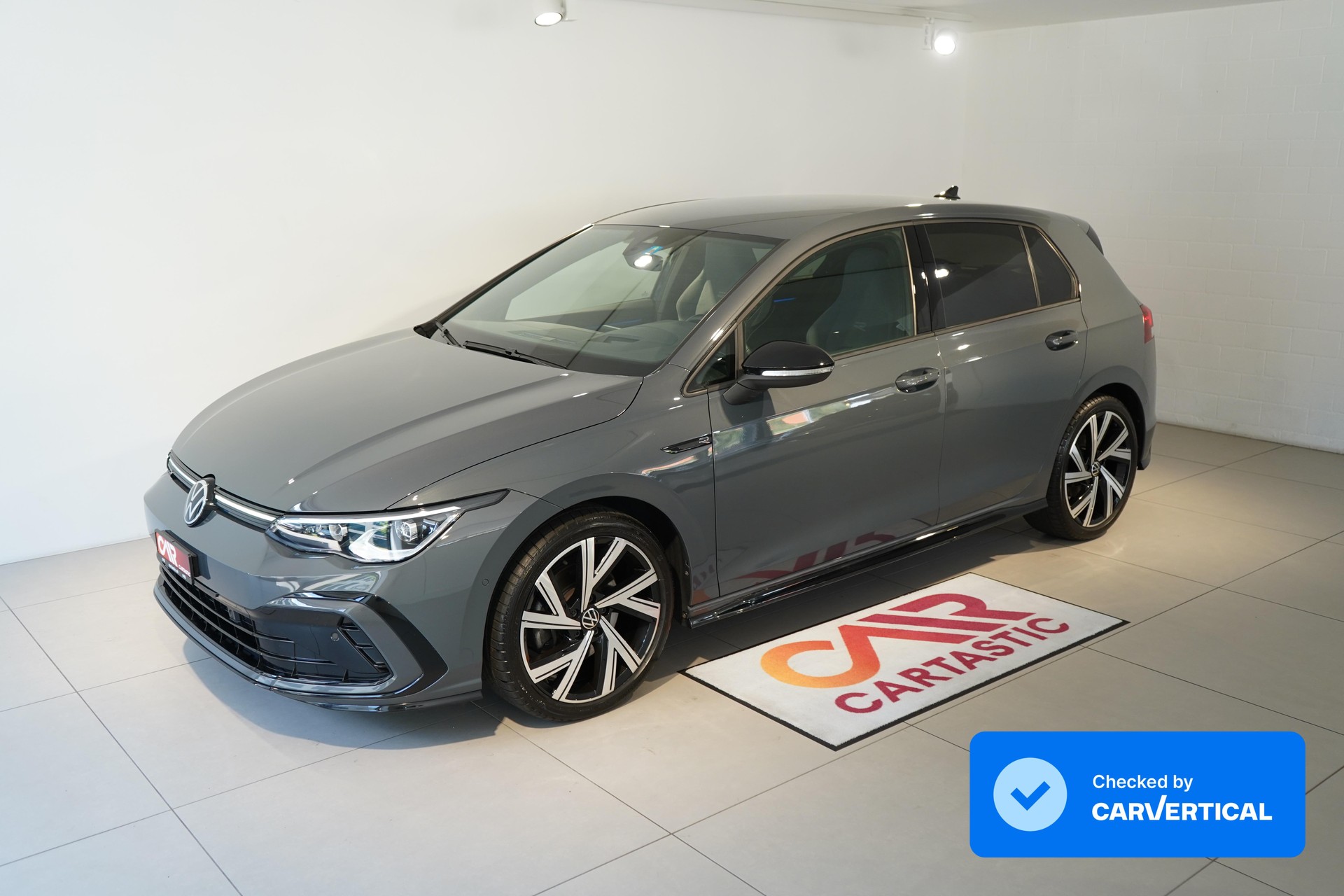 VW Golf VIII 2.0 TDI R-Line DSG 4motion