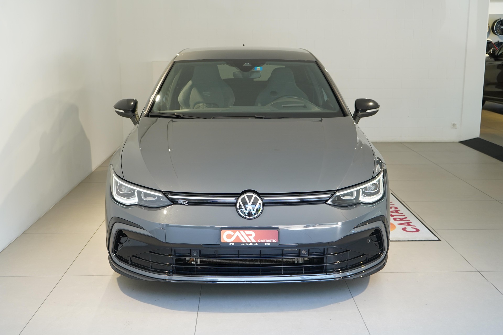VW Golf VIII 2.0 TDI R-Line DSG 4motion-showroom-element-1