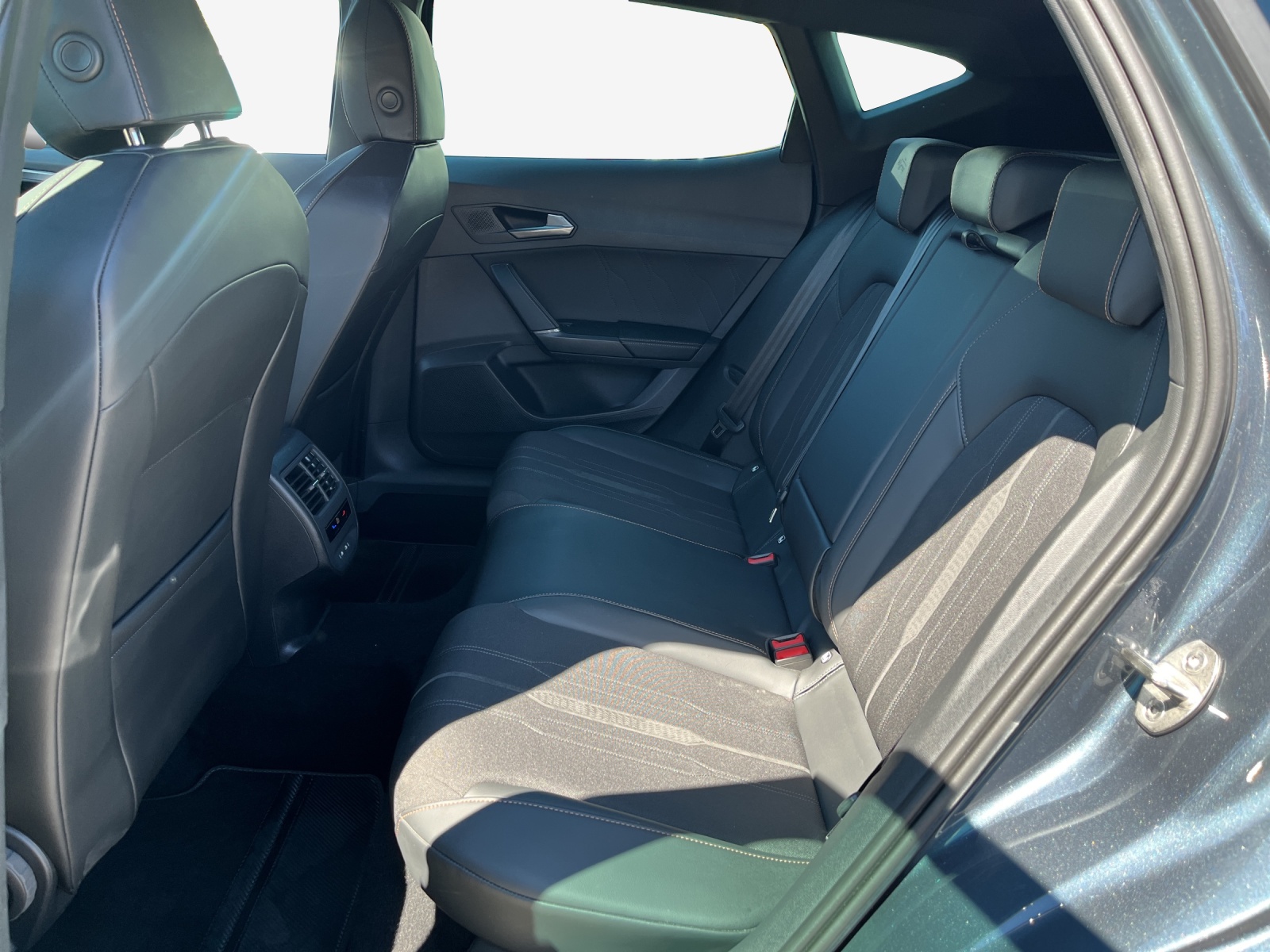 CUPRA Formentor 1.5 TSI Inicio DSG-image-11