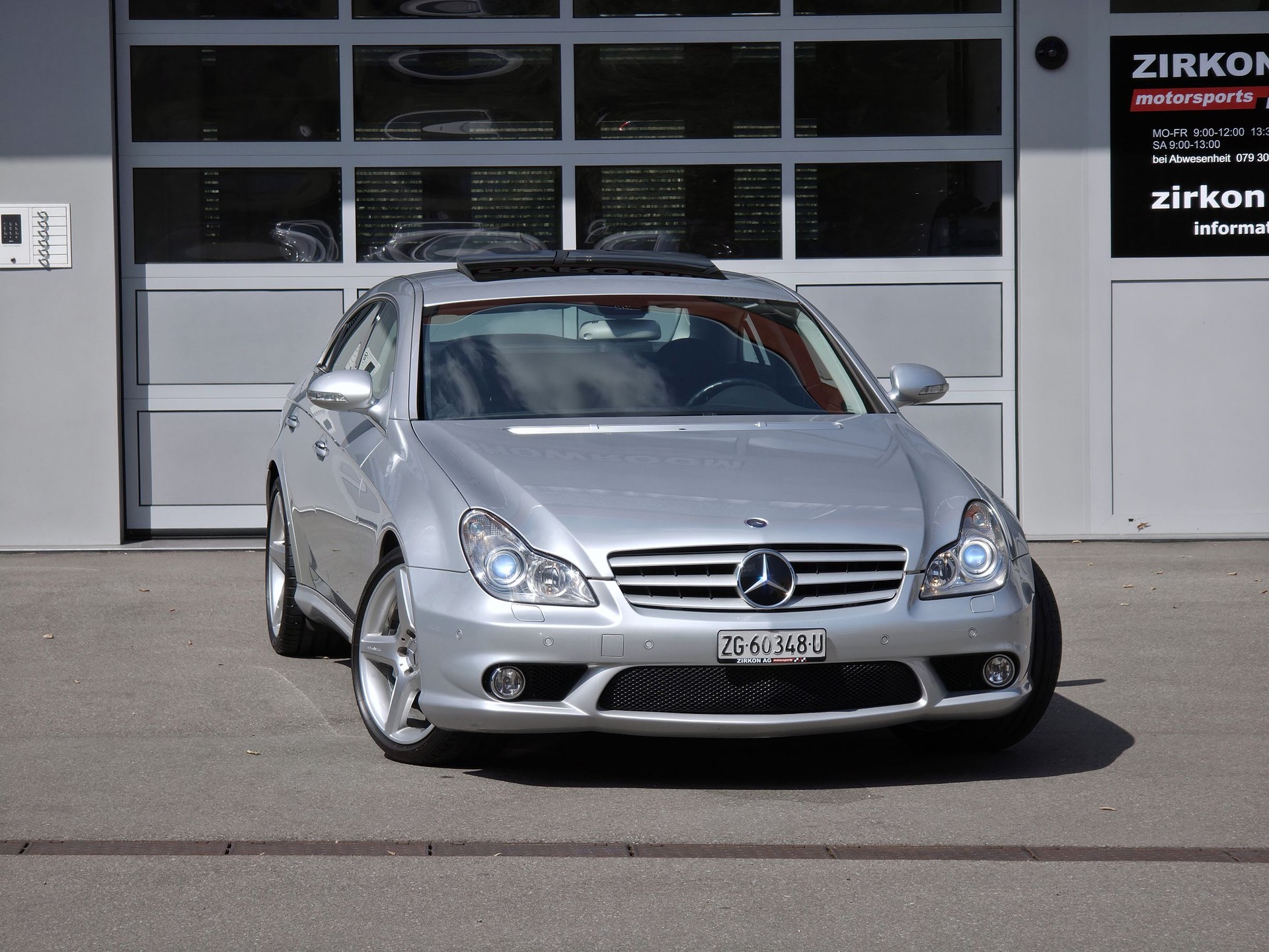 MERCEDES-BENZ CLS 55 AMG Automatic-image-1