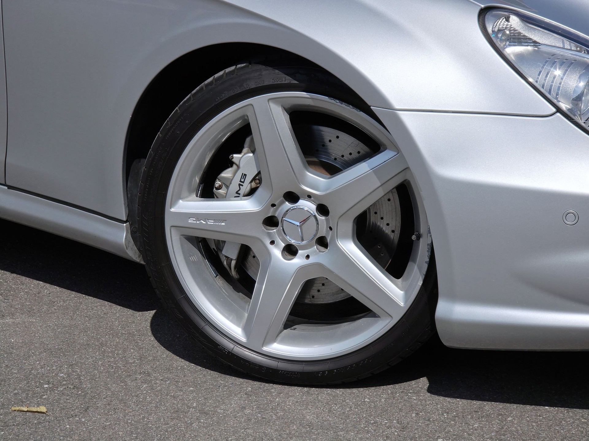 MERCEDES-BENZ CLS 55 AMG Automatic-image-5