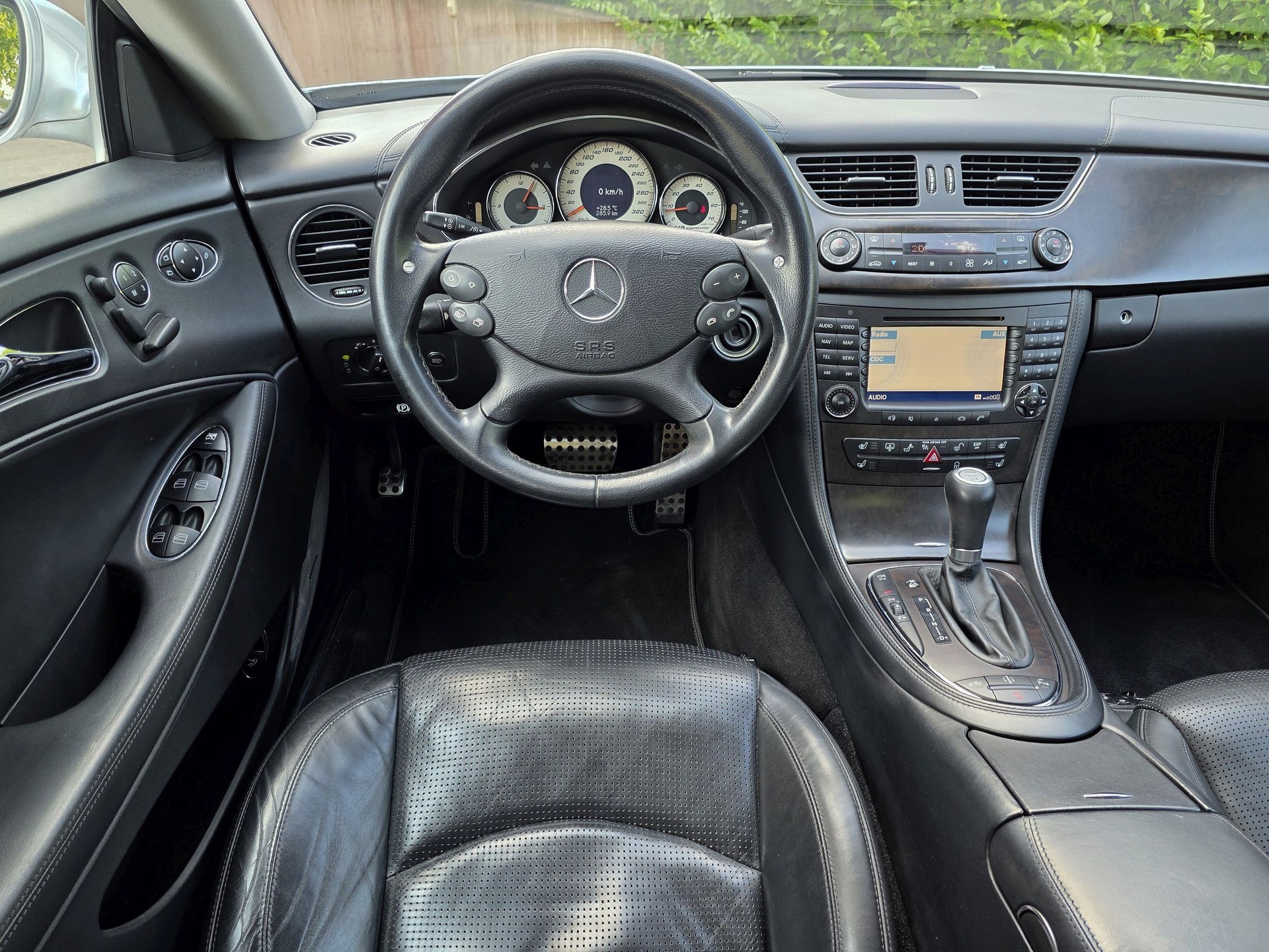 MERCEDES-BENZ CLS 55 AMG Automatic-image-15
