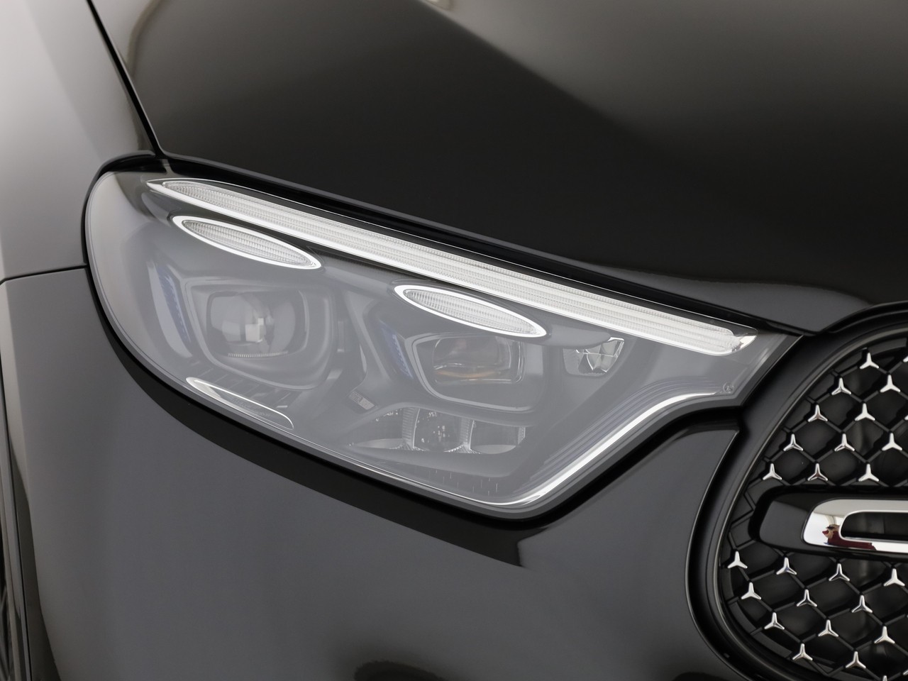 MERCEDES-BENZ GLC 400 e 4Matic 9G-Tronic-image-18