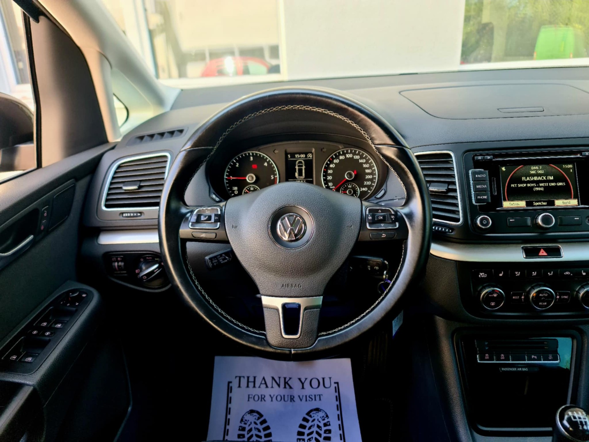 VW Sharan 2.0 TDI BlueMotion Technology Cup-image-9