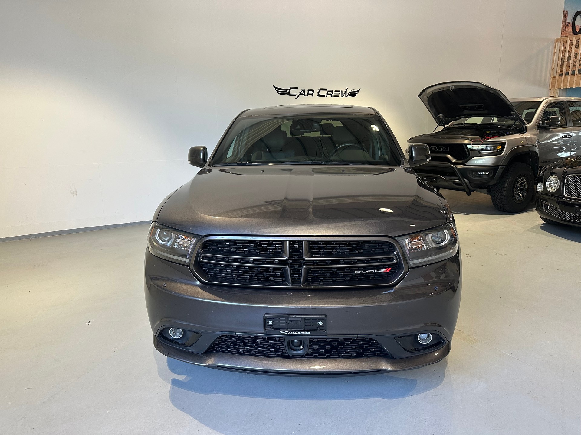 DODGE Durango R/T-image-1