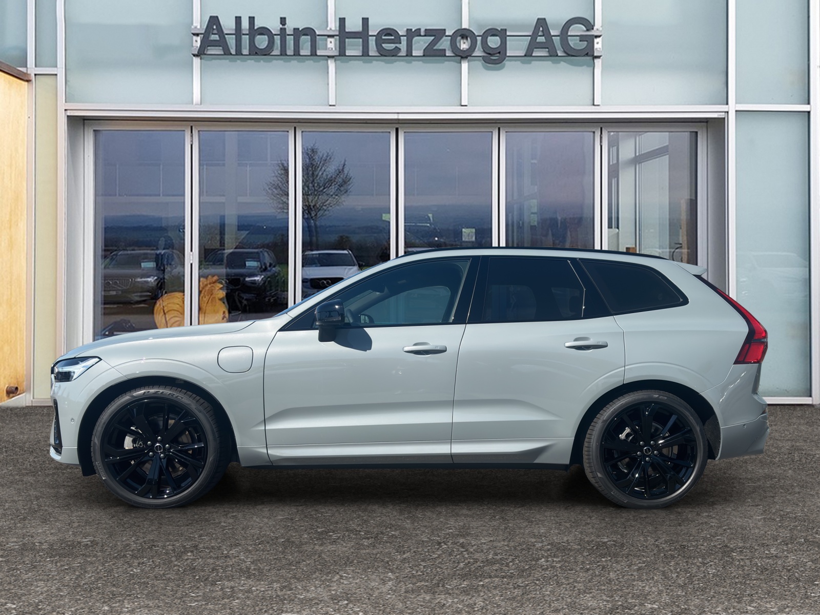 VOLVO XC60 2.0 T8 TE Black Edition eAWD-showroom-element-1