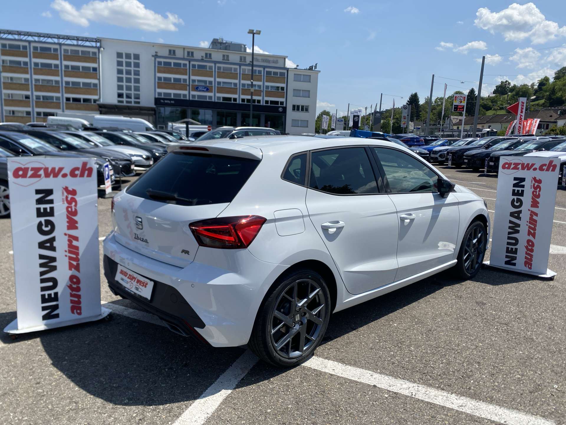 SEAT Ibiza 1.5 EcoTSi FR DSG-Automat-image-2