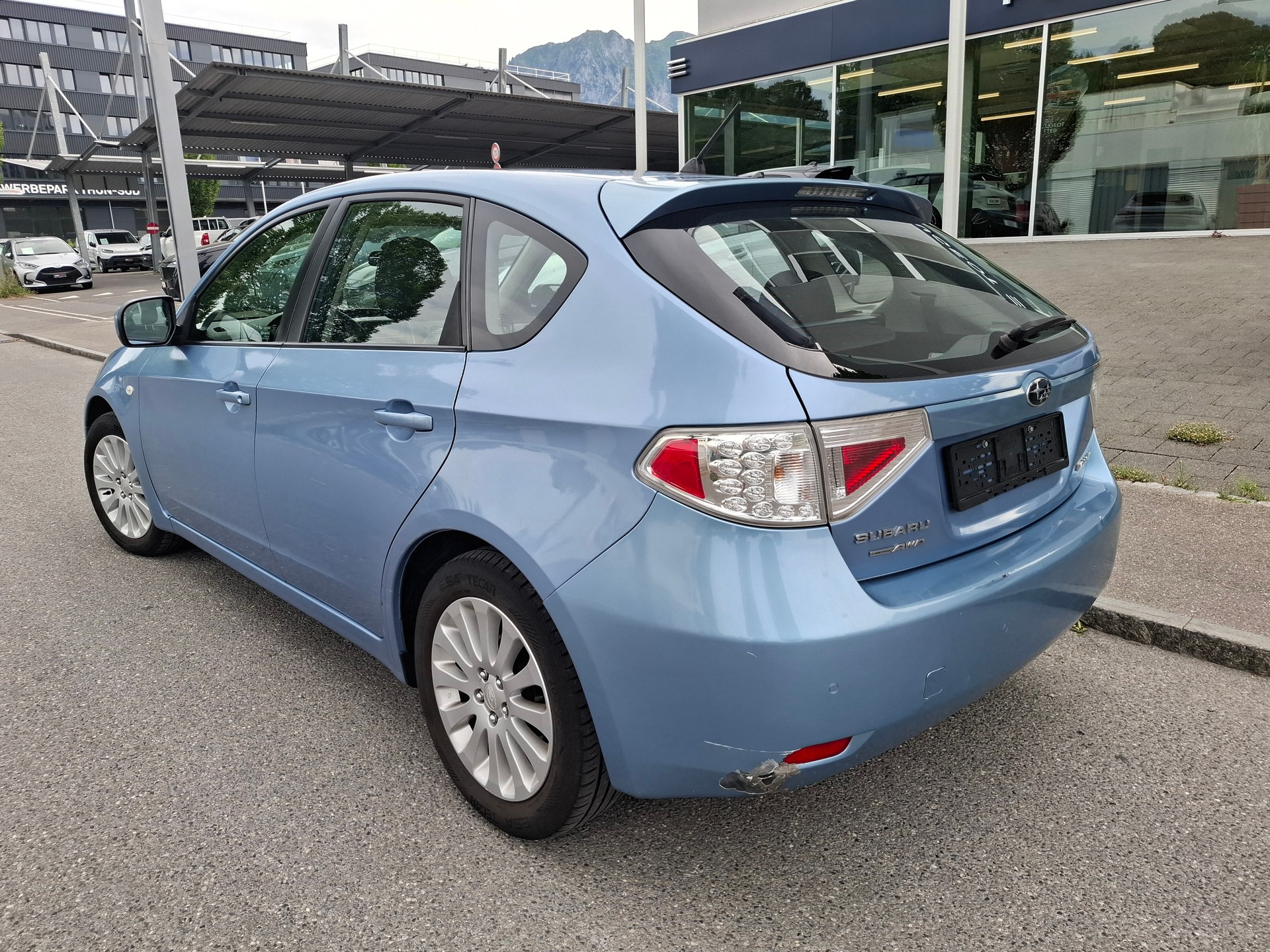 SUBARU Impreza 2.0R Limited S-image-3