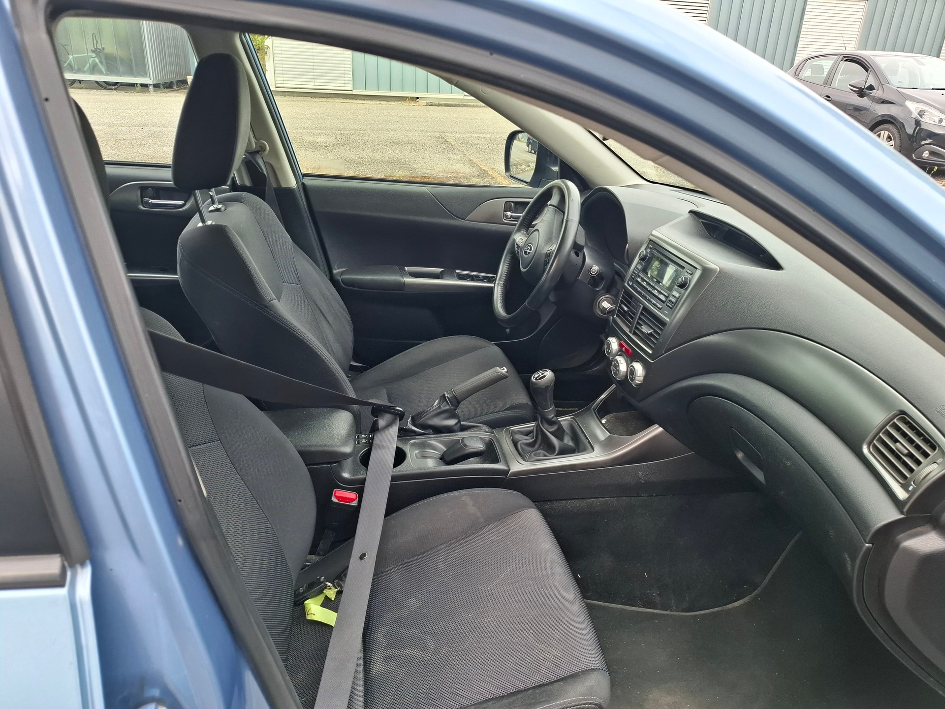 SUBARU Impreza 2.0R Limited S-image-4