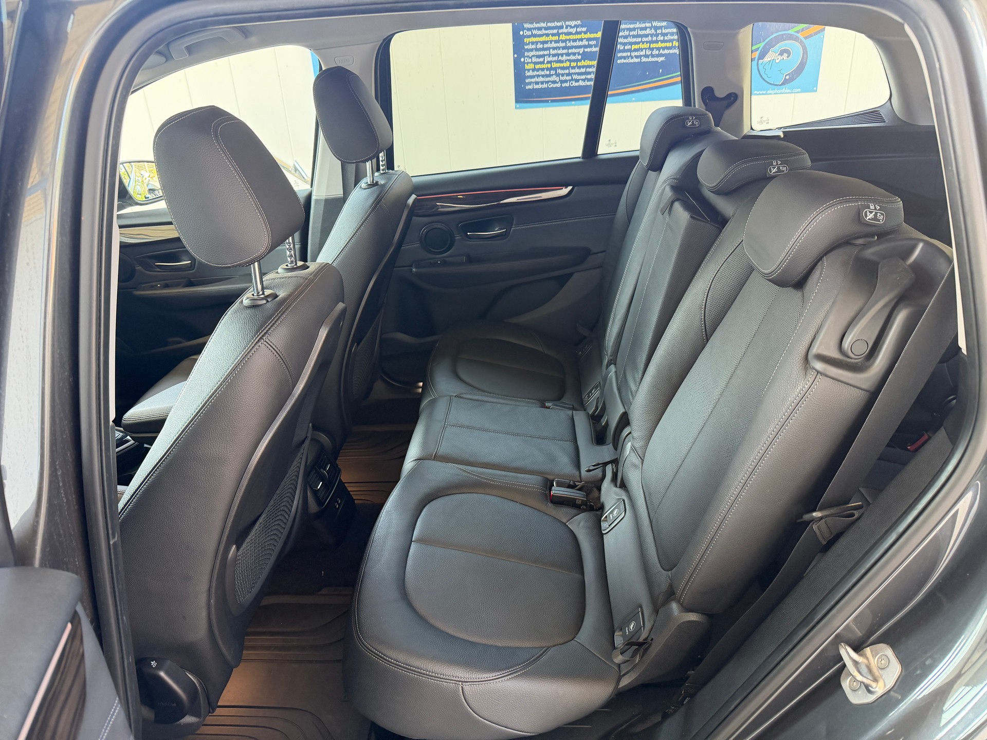BMW 220i Gran Tourer Luxury Line DKG 7 Plätzer-image-15