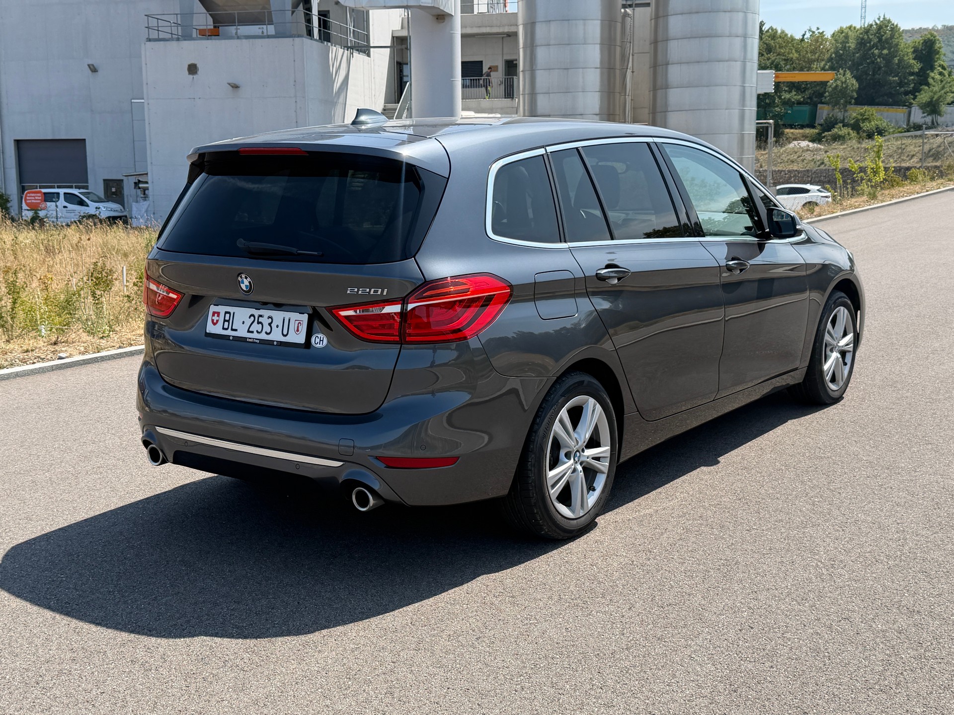 BMW 220i Gran Tourer Luxury Line DKG 7 Plätzer-image-7