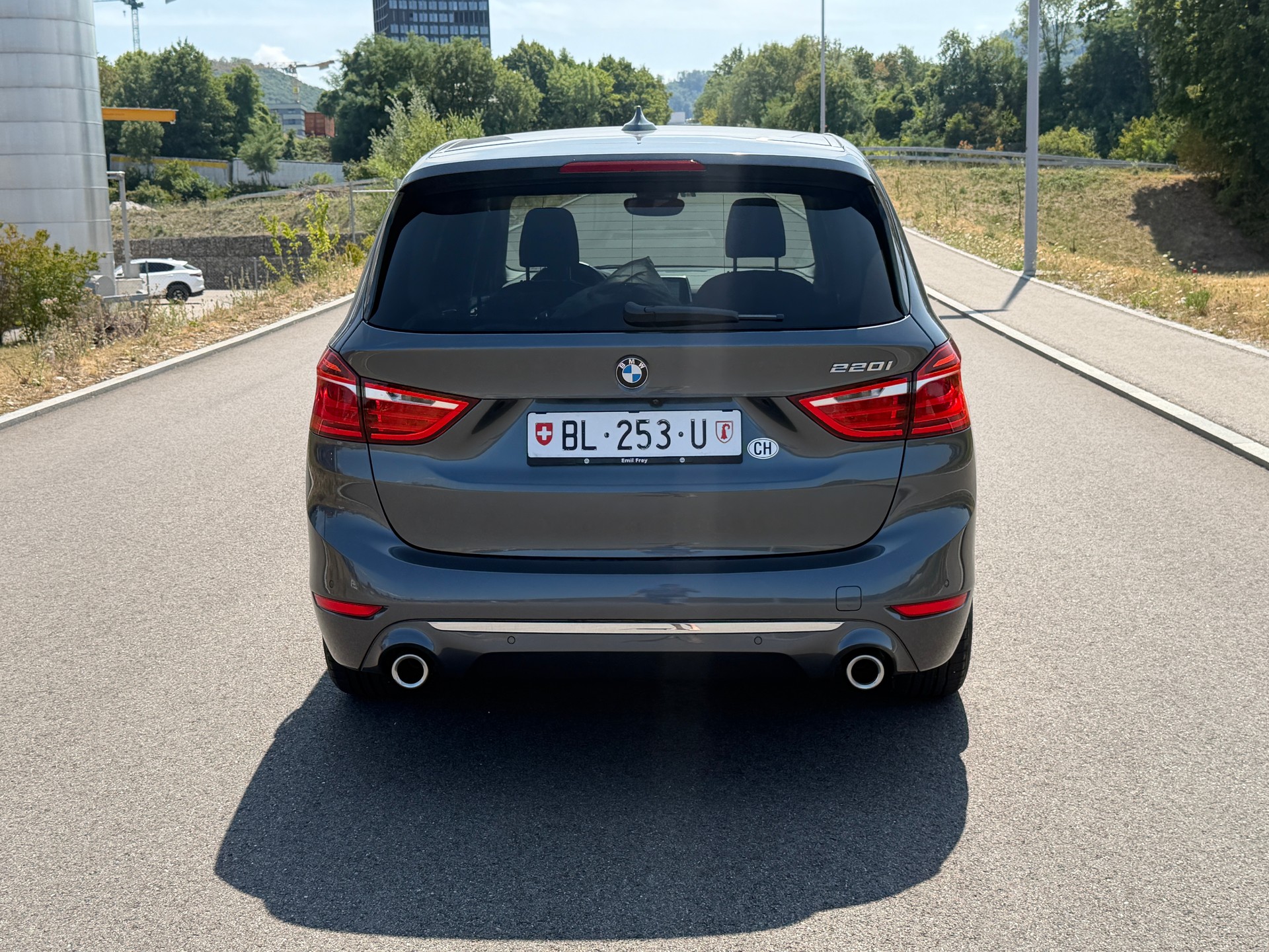 BMW 220i Gran Tourer Luxury Line DKG 7 Plätzer-image-11