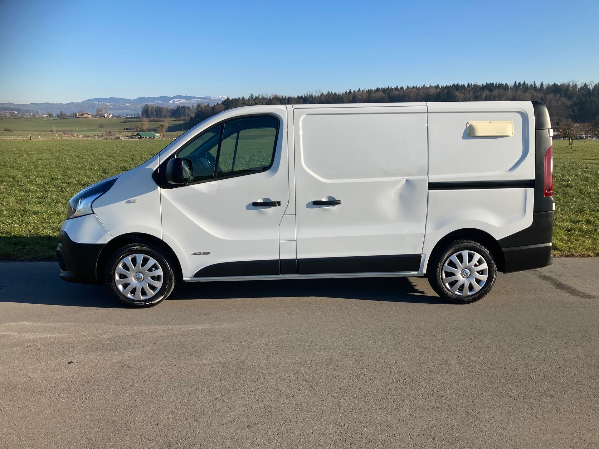 RENAULT Trafic 1.6 dCi 115 2.9t Business L1H1 *Nutzlast 1`160KG*2 Schiebetüren*-image-4