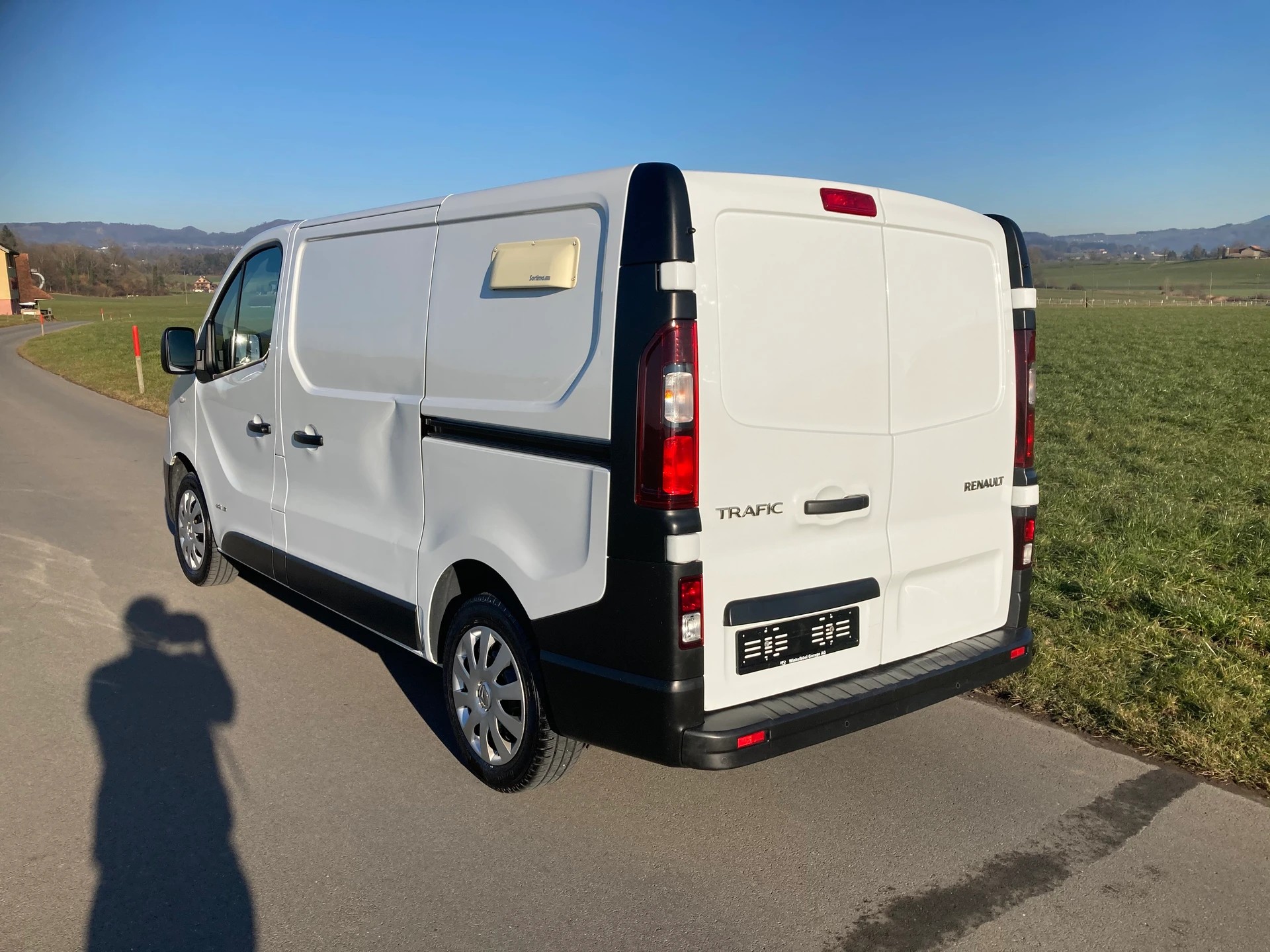 RENAULT Trafic 1.6 dCi 115 2.9t Business L1H1 *Nutzlast 1`160KG*2 Schiebetüren*-image-3