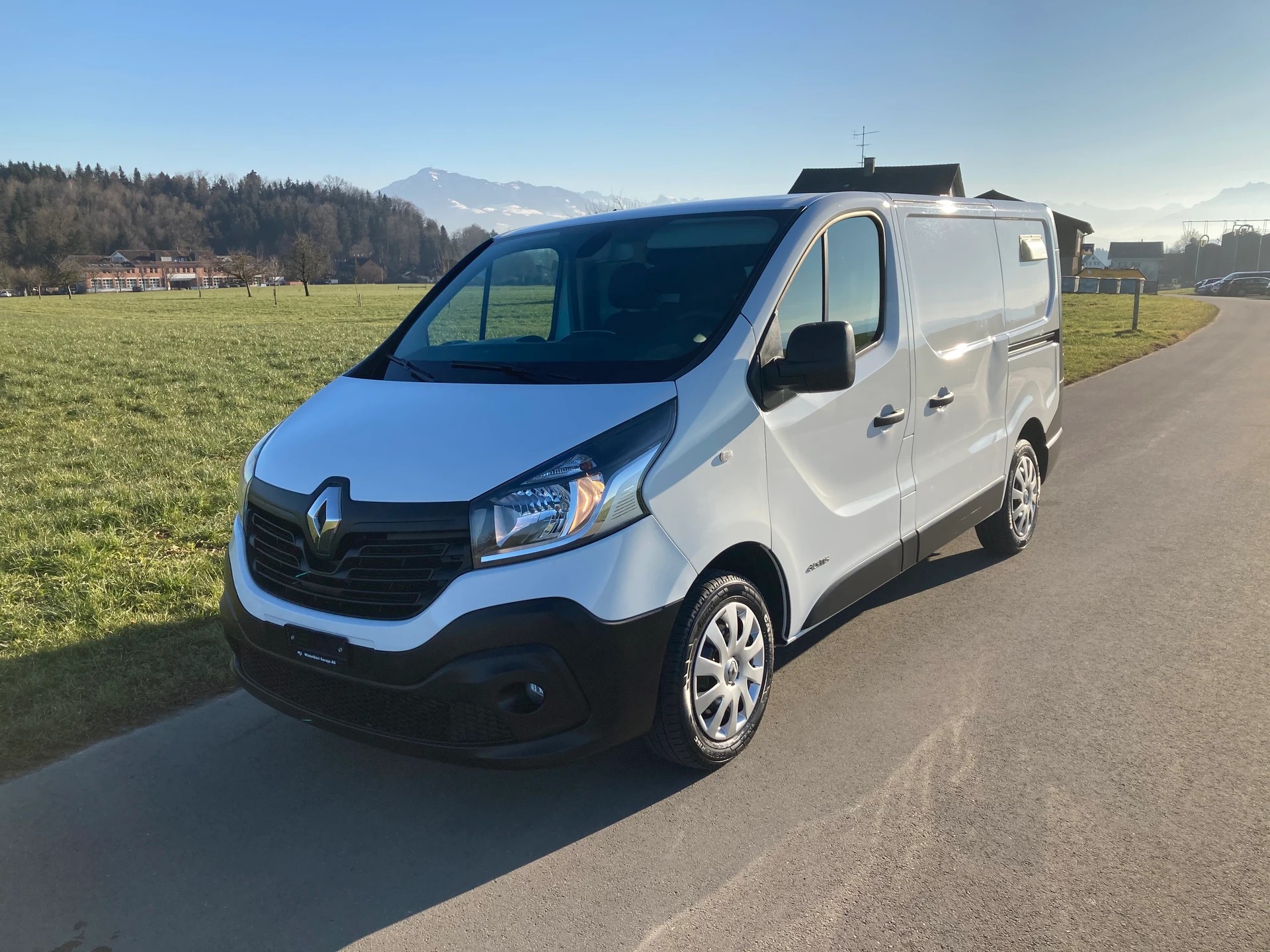 RENAULT Trafic 1.6 dCi 115 2.9t Business L1H1 *Nutzlast 1`160KG*2 Schiebetüren*-image-0