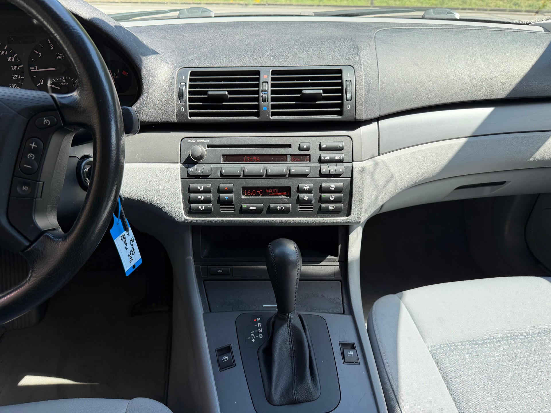 BMW 316-image-8