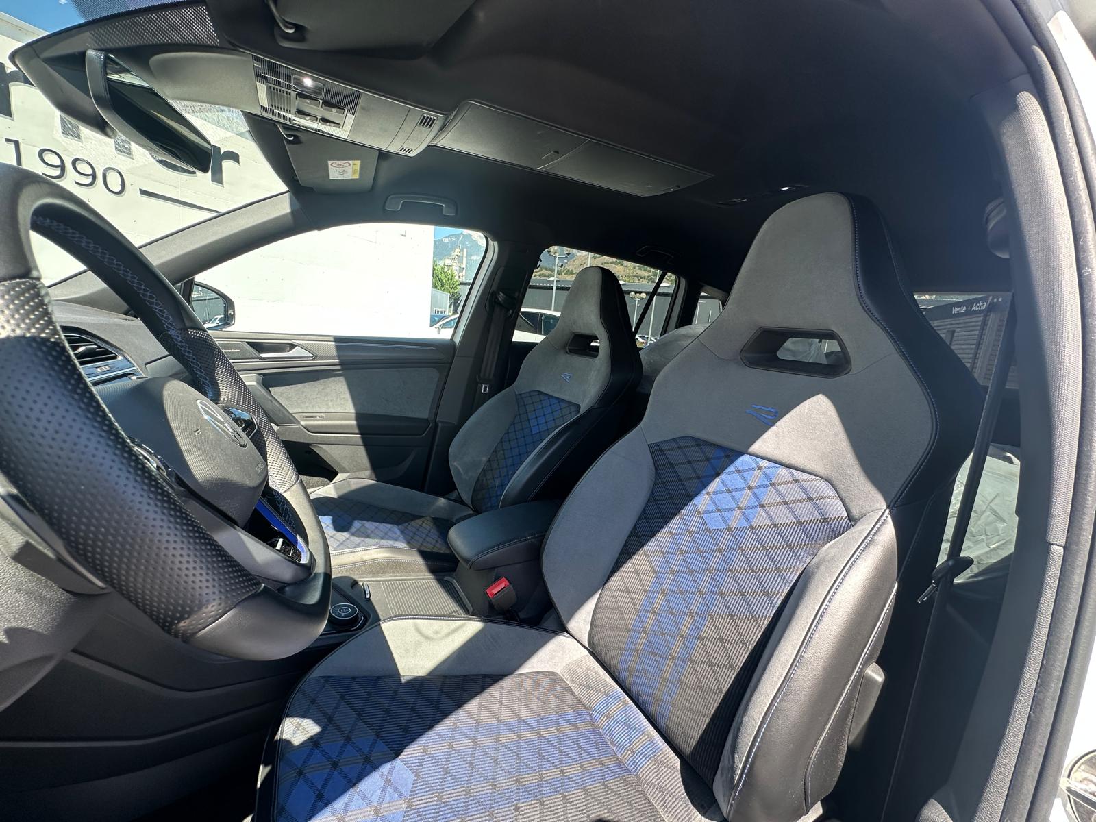 VW Tiguan 2.0TSI R 4Motion DSG-image-4