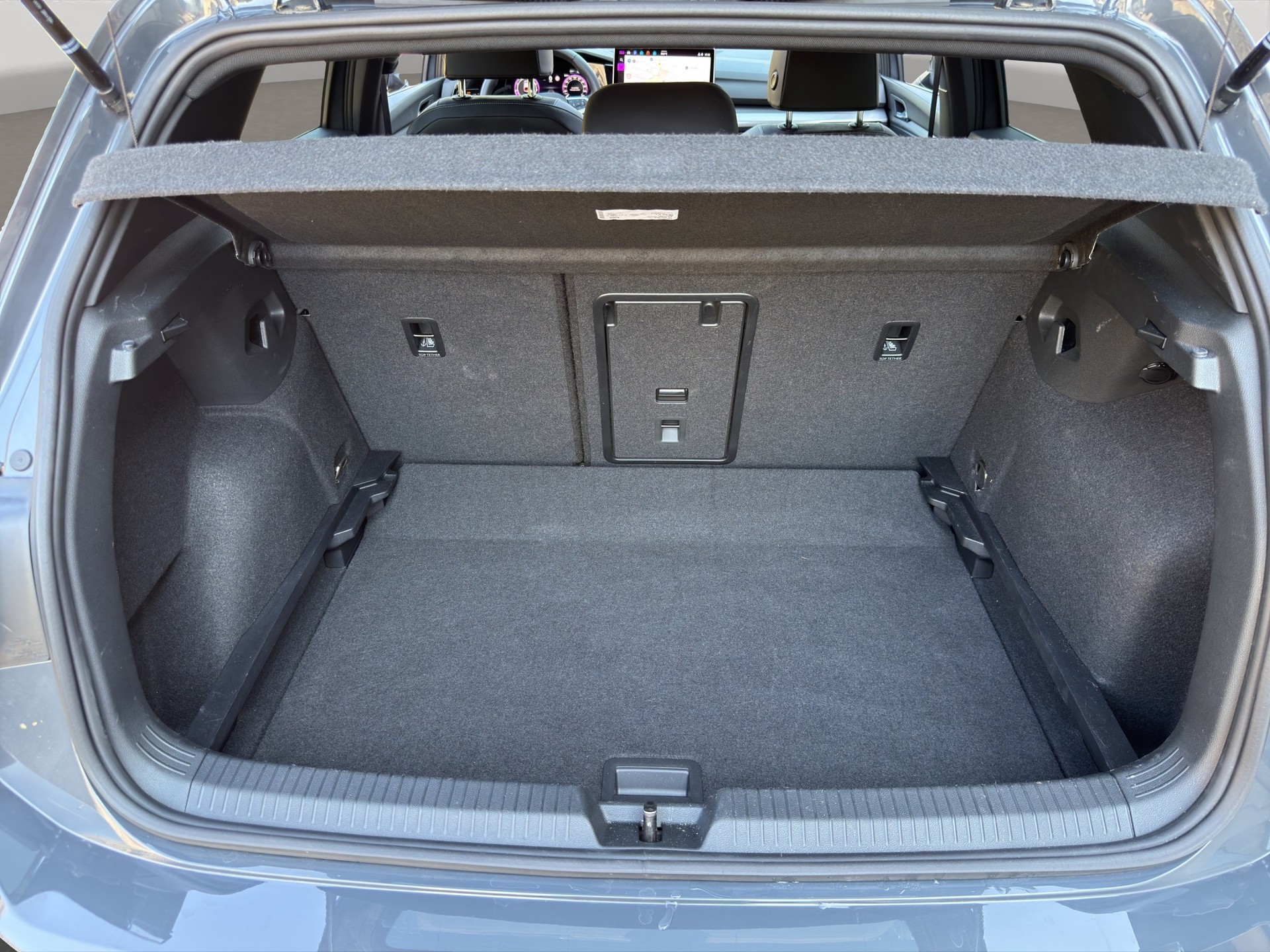VW Golf 1.5 e TSI mHEV Edition 50 DSG-image-14