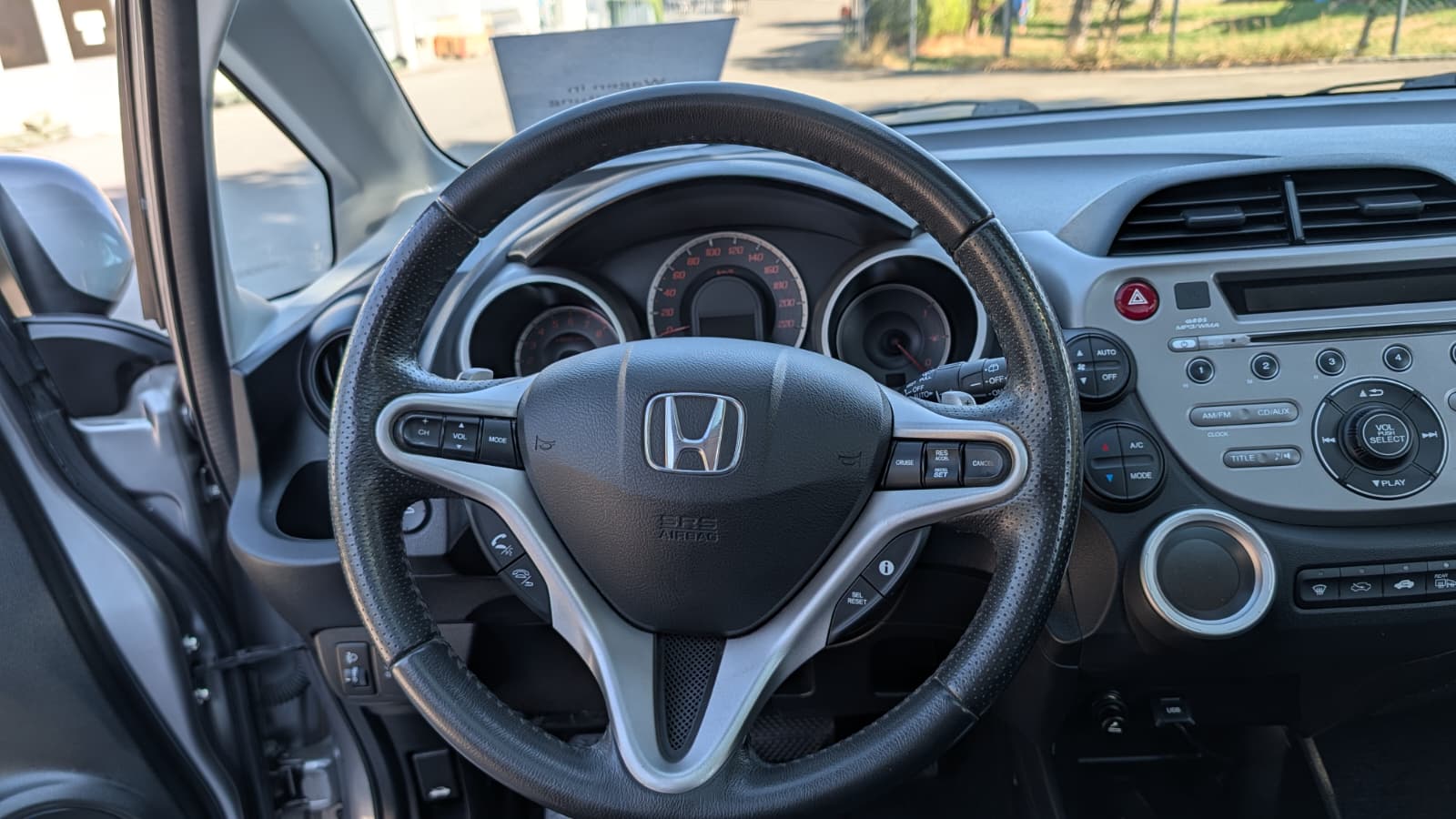 HONDA Jazz 1.4i Exclusive i-Shift-image-11