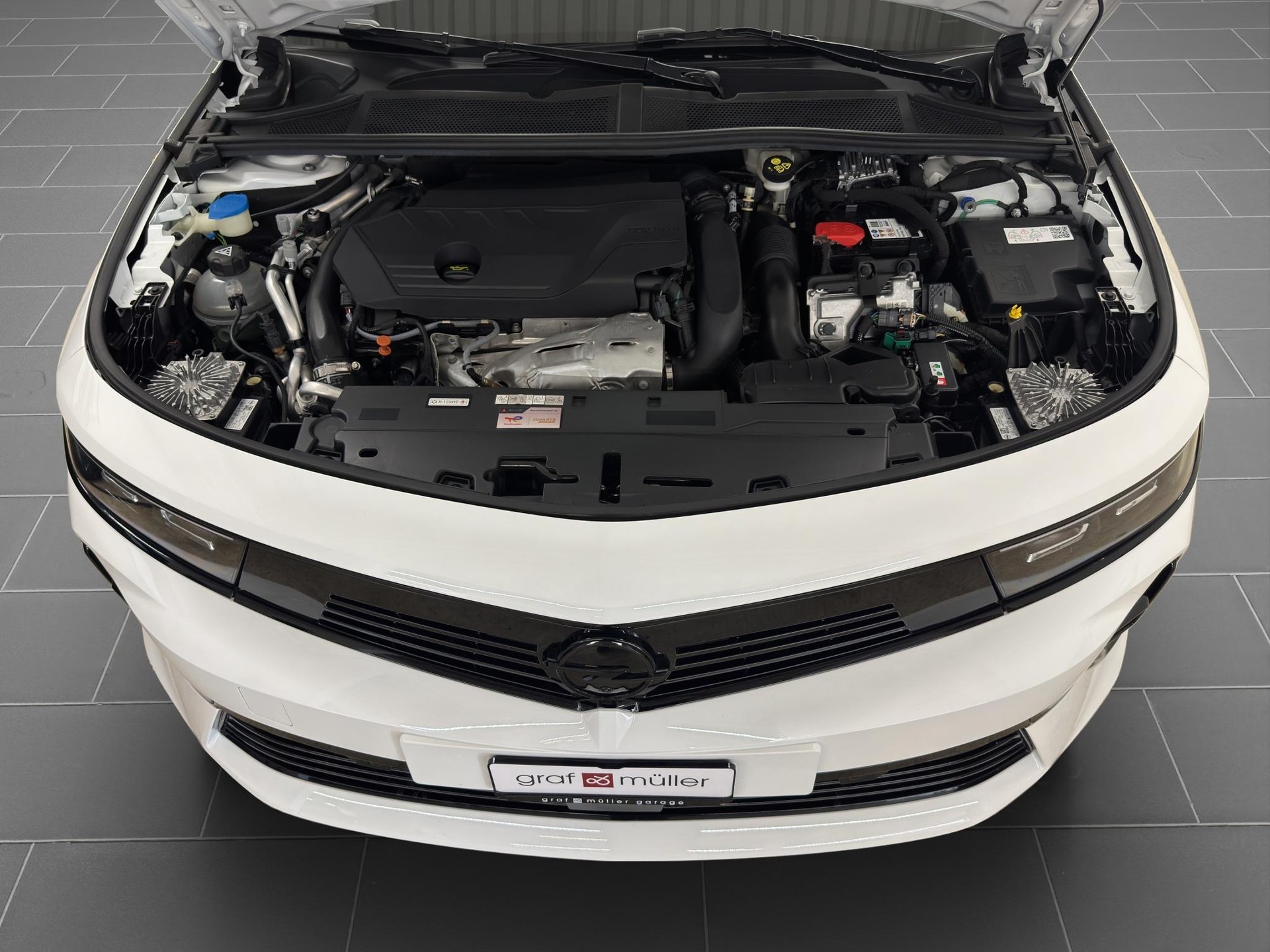 OPEL Astra Sports Tourer 1.6 T PHEV 180 GS-image-20
