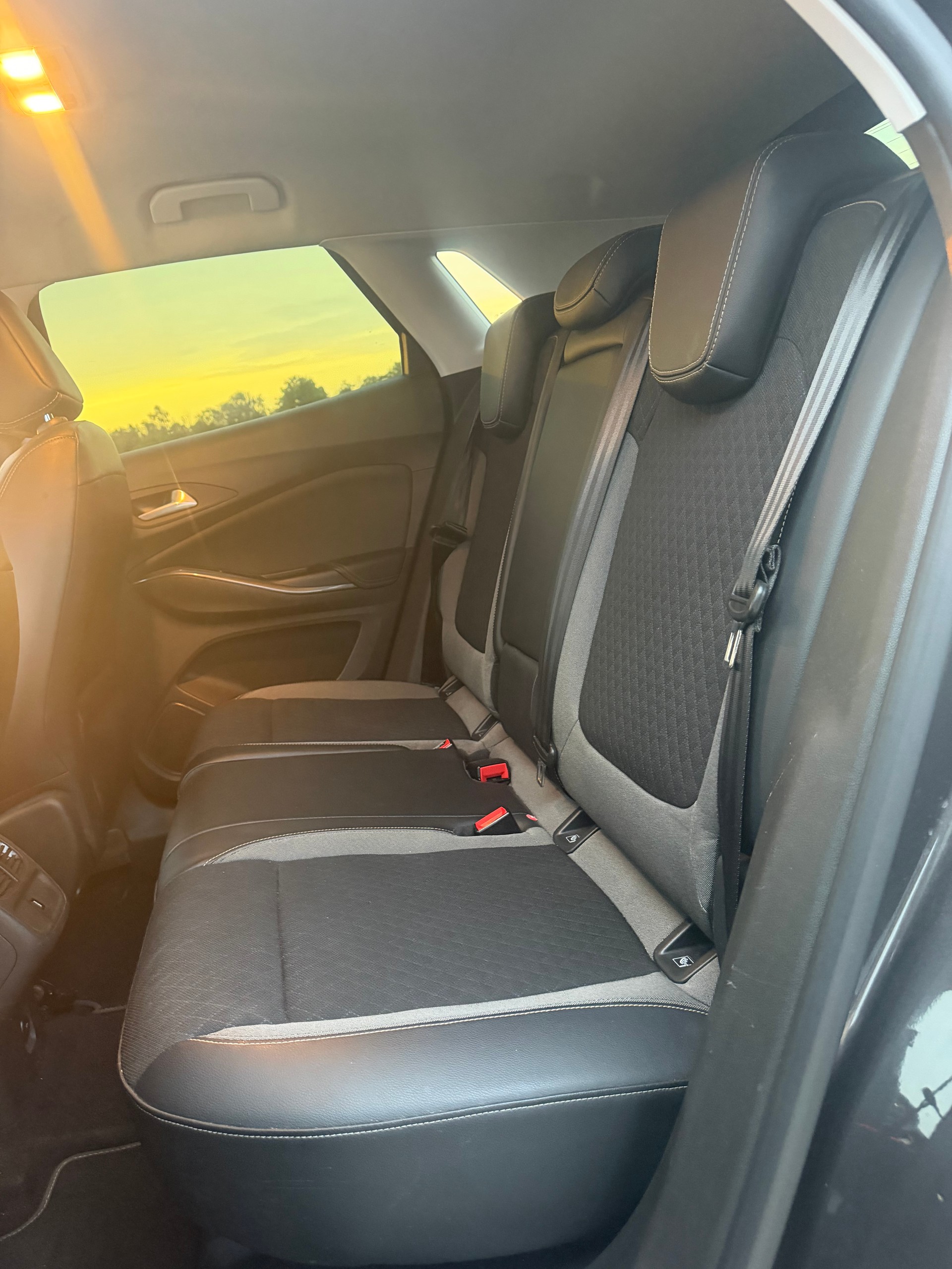 OPEL Grandland X 1.2i TP Design Line Automatik-image-7