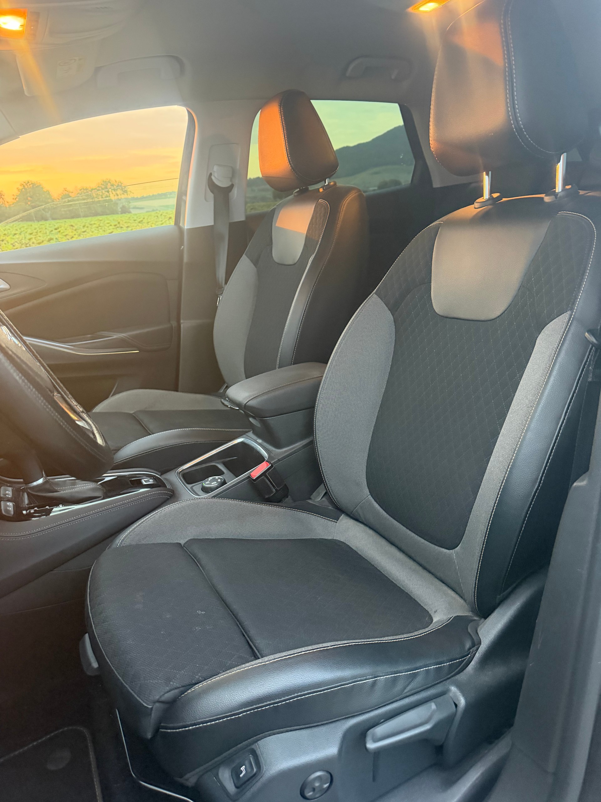 OPEL Grandland X 1.2i TP Design Line Automatik-image-8
