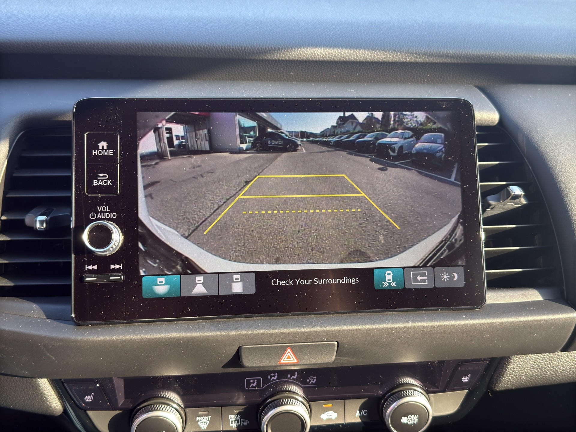 HONDA Jazz 1.5i-MMD Advance E-CVT-image-15