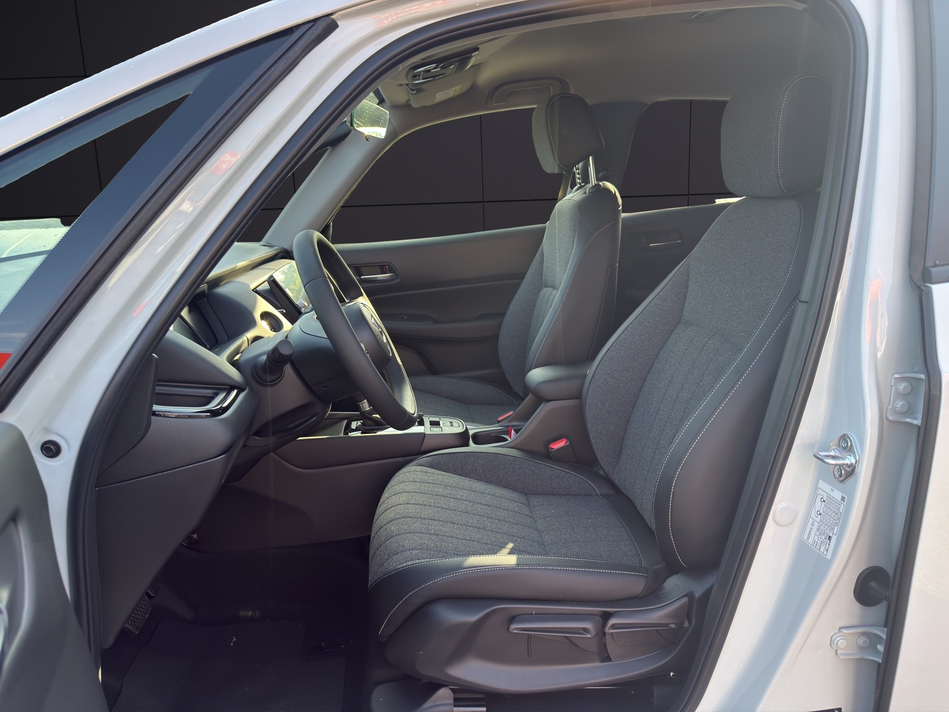 HONDA Jazz 1.5i-MMD Advance E-CVT-image-12