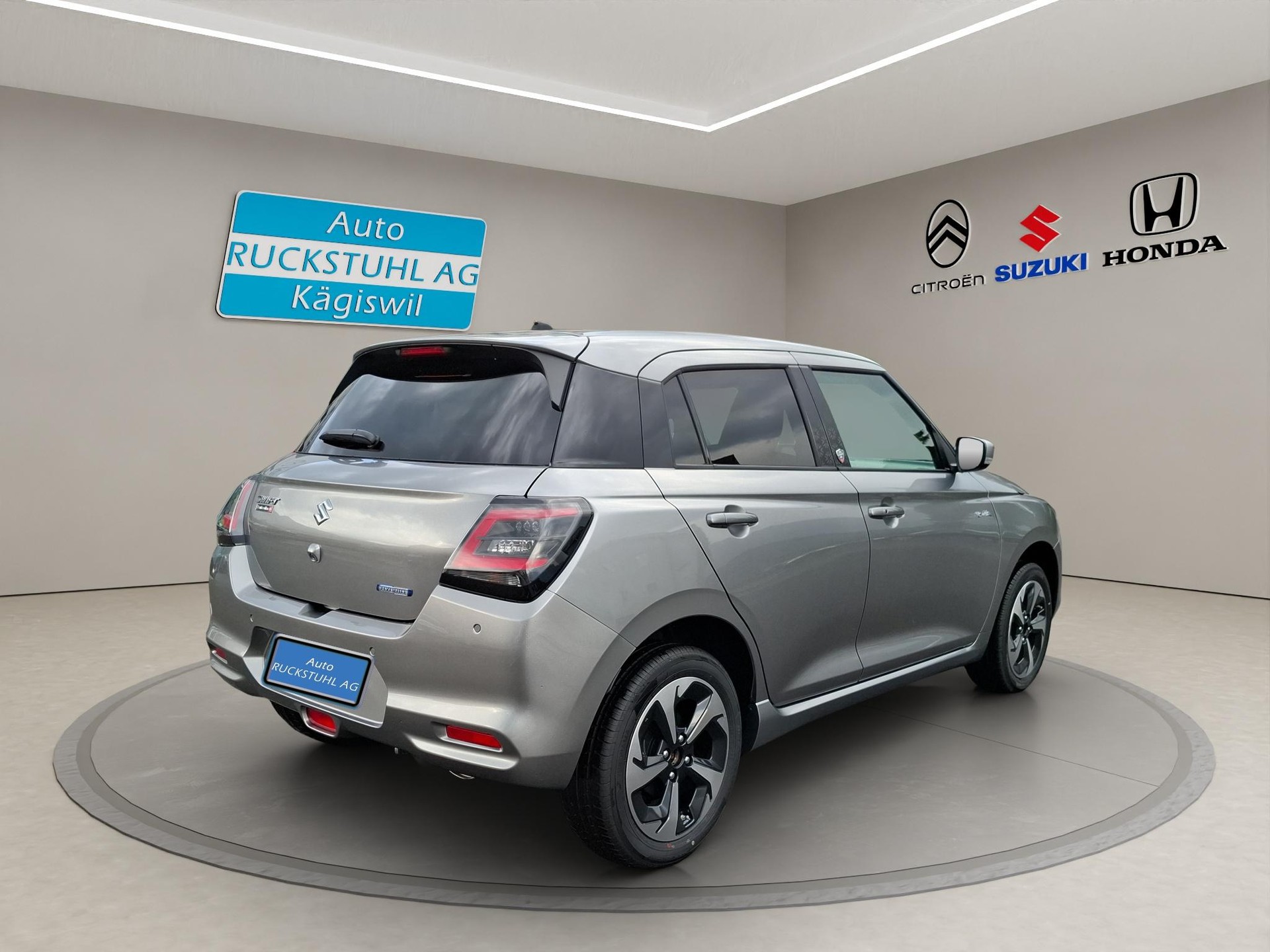 SUZUKI Swift 1.2 Piz Sulai Top Hybrid 4x4-image-3