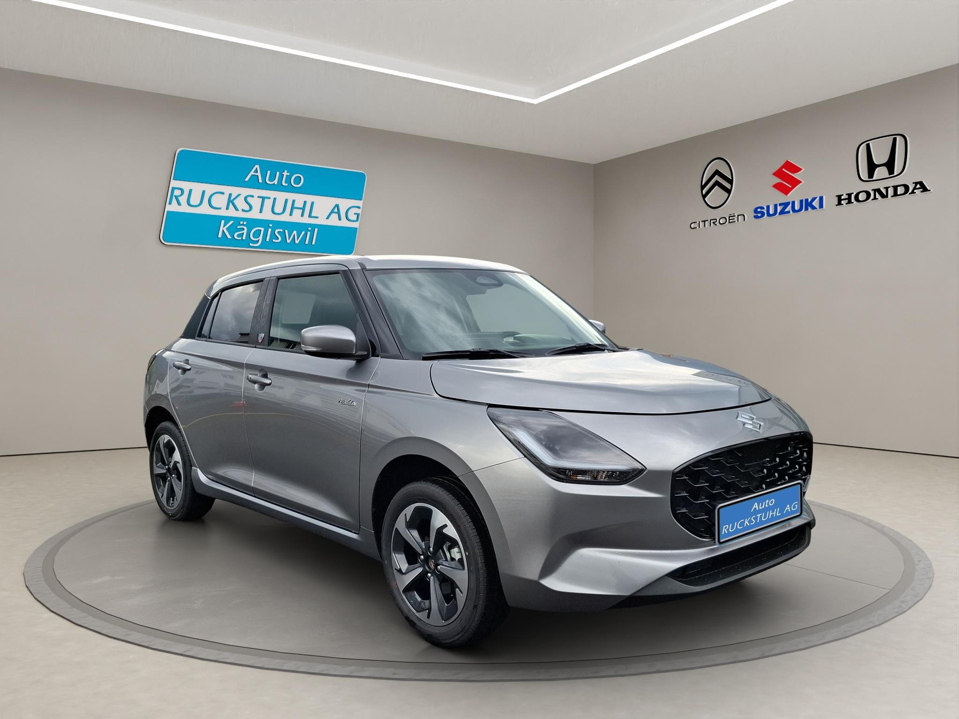SUZUKI Swift 1.2 Piz Sulai Top Hybrid 4x4-image-1