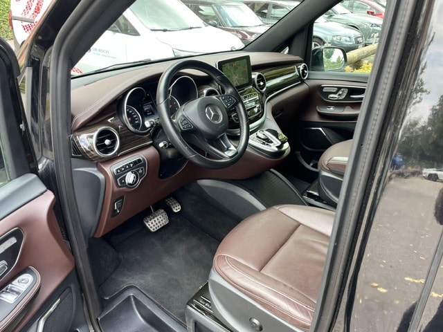 MERCEDES-BENZ V 250 d Avantgarde lang 4Matic 7G-Tronic-image-14