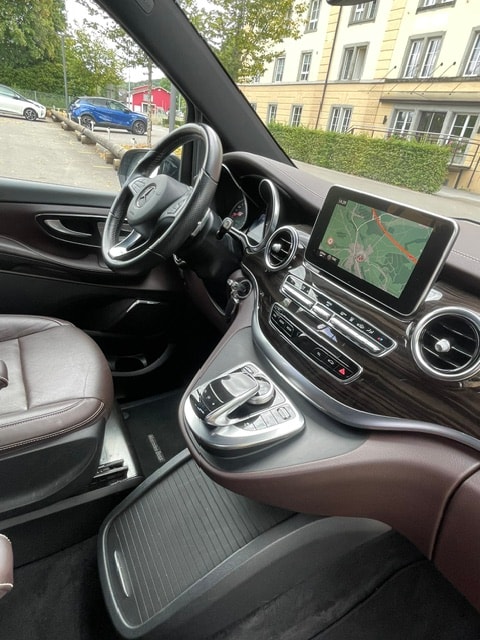 MERCEDES-BENZ V 250 d Avantgarde lang 4Matic 7G-Tronic-image-24