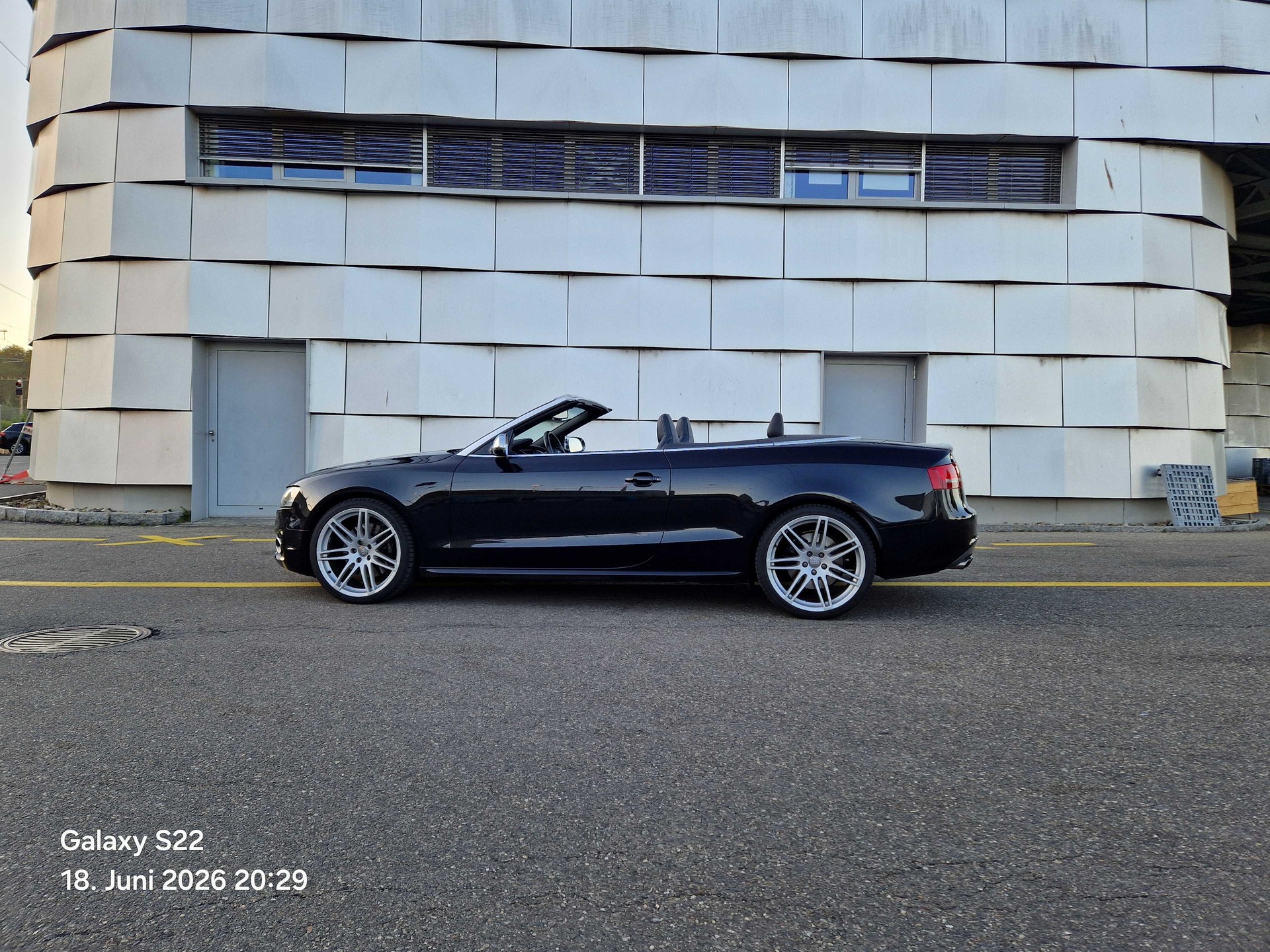AUDI 3.0 V6 TFSI quattro S-Tronic-image-9
