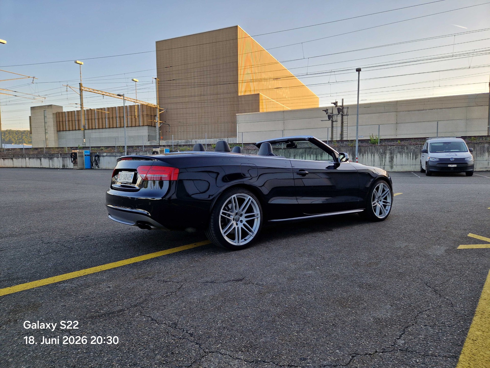 AUDI 3.0 V6 TFSI quattro S-Tronic-image-6