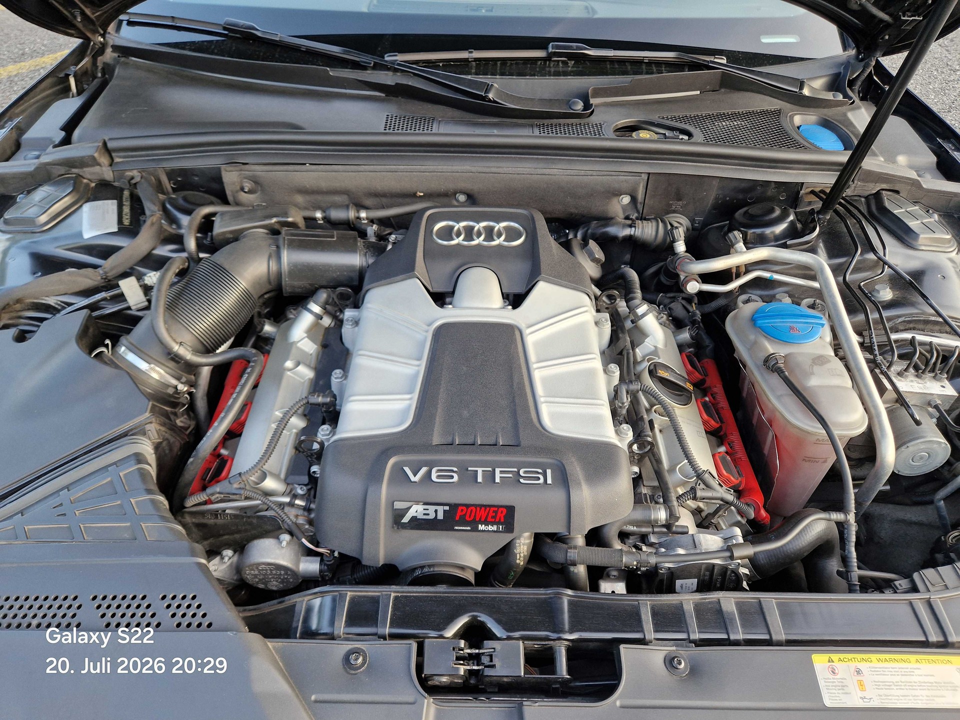 AUDI 3.0 V6 TFSI quattro S-Tronic-image-10