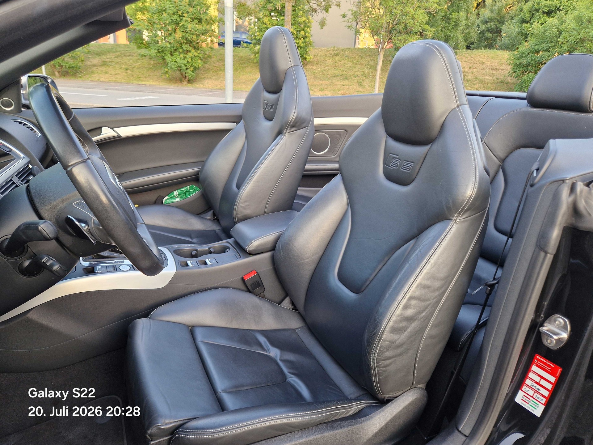 AUDI 3.0 V6 TFSI quattro S-Tronic-image-11