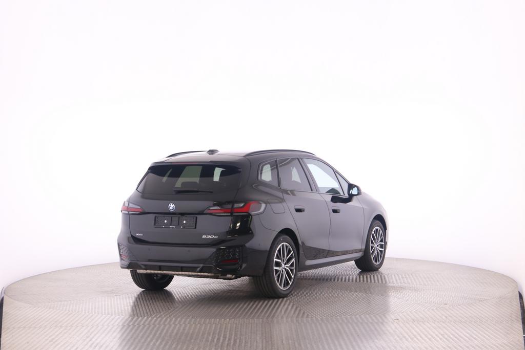 BMW 230e xDrive Active Tourer-image-17