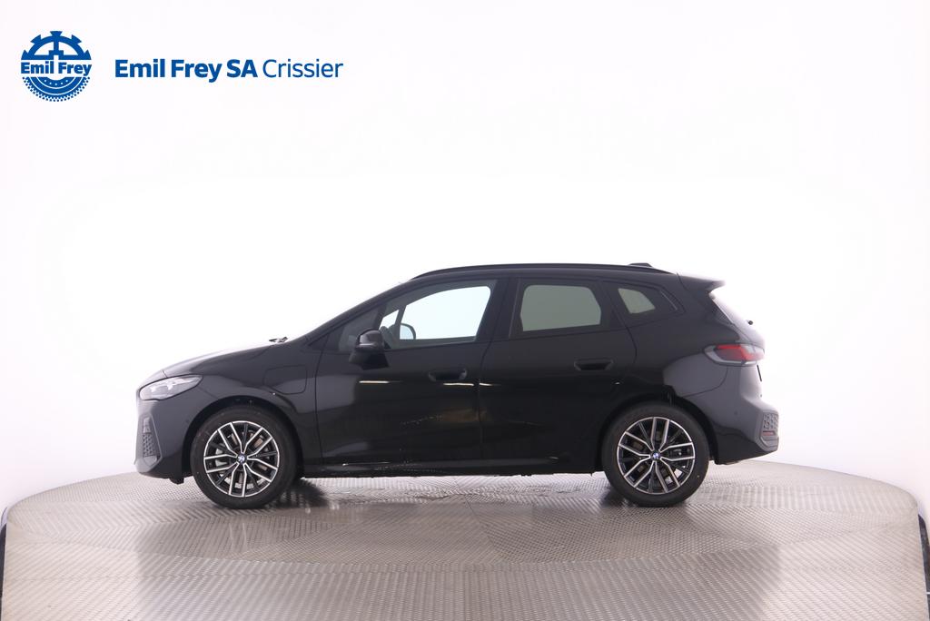 BMW 230e xDrive Active Tourer-image-1