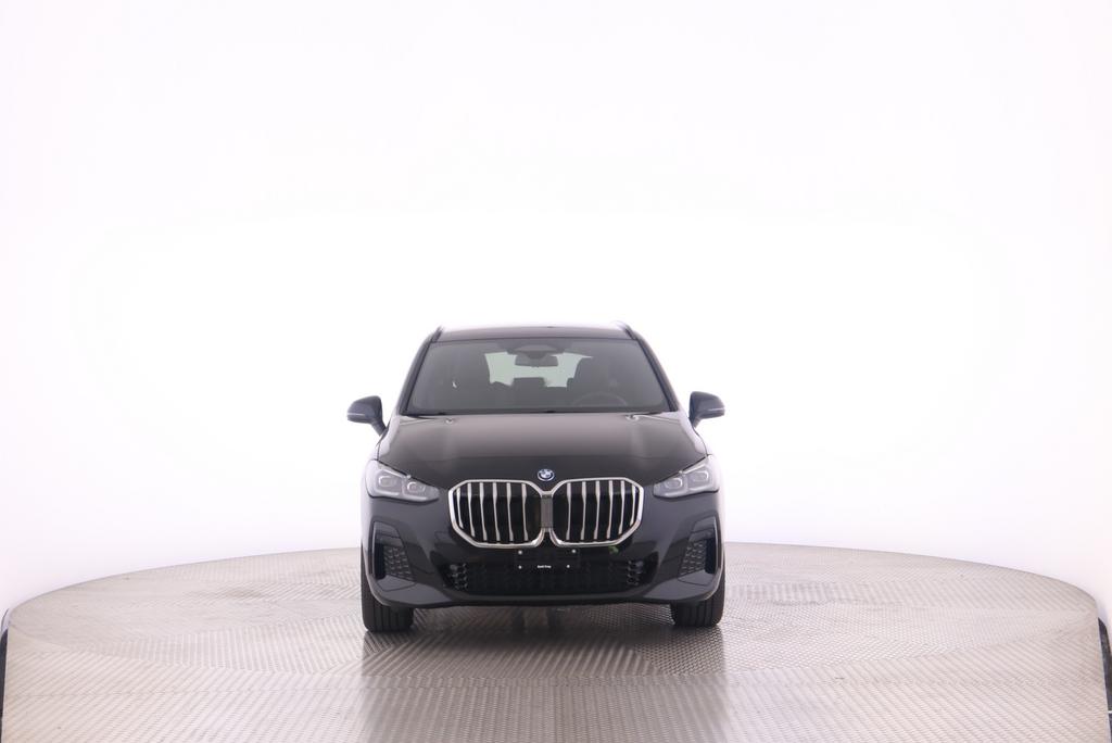 BMW 230e xDrive Active Tourer-image-8