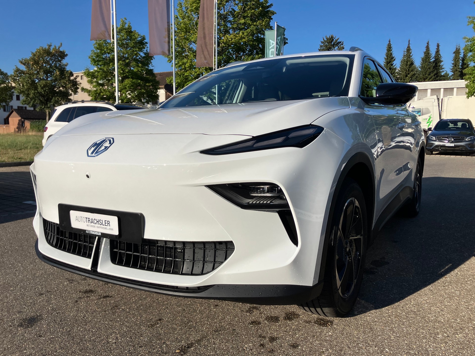 MG S5 EV 64kWh Luxury-image-3