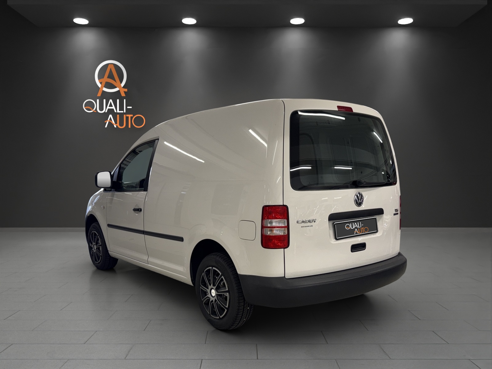 VW Caddy 1.6 TDI BlueMotion Technology-image-3