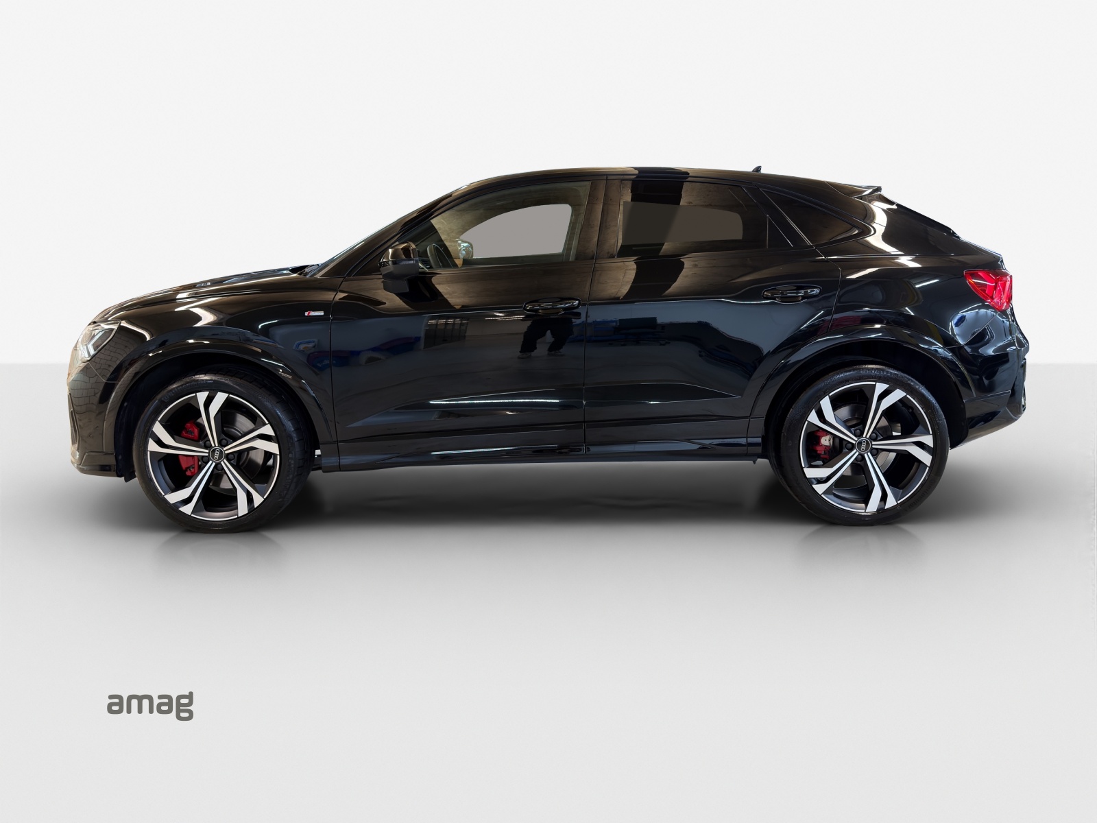 AUDI Q3 Sportback 40 TFSI S line quattro S-tronic-image-1
