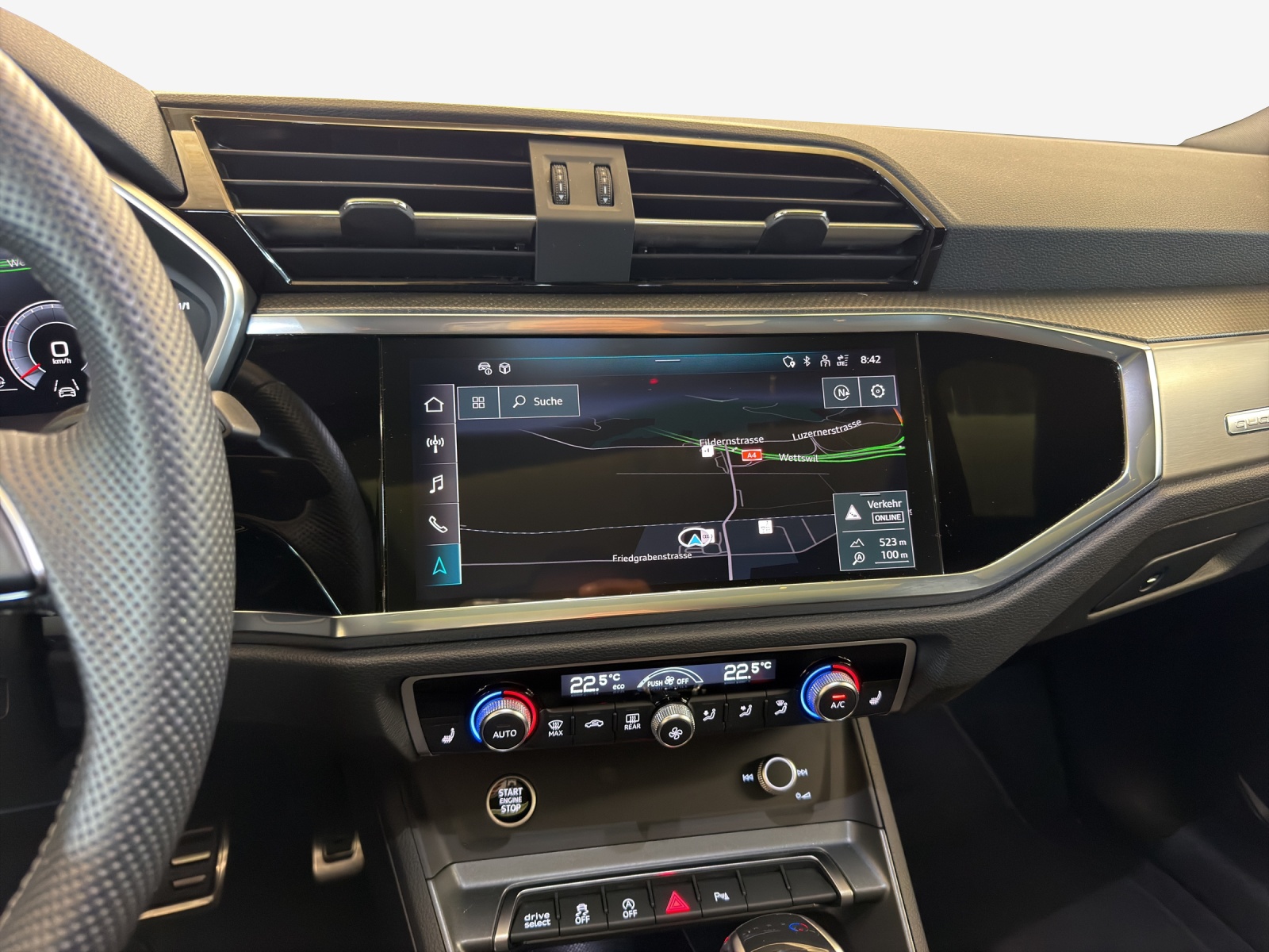 AUDI Q3 Sportback 40 TFSI S line quattro S-tronic-image-10