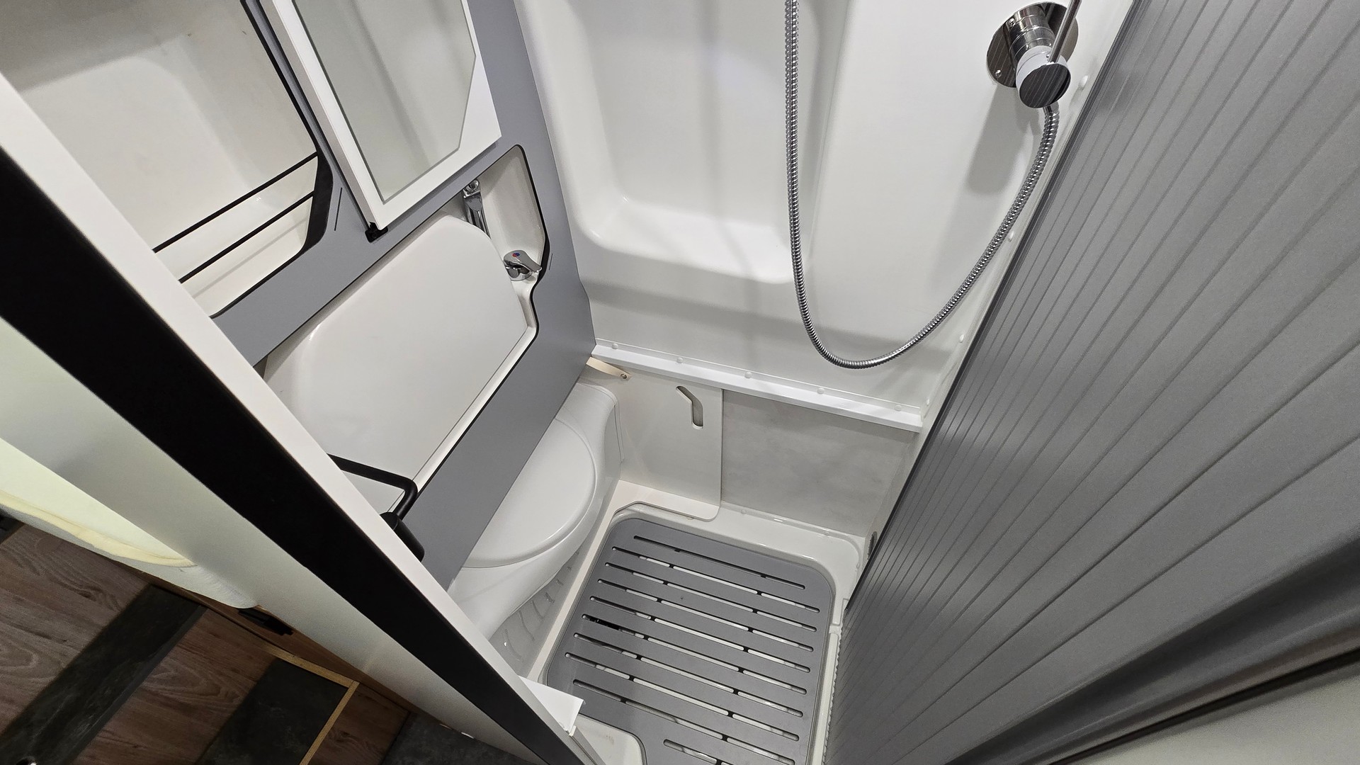 PILOTE V 630 J / Fiat Ducato 2.2MJT 140PS-image-15