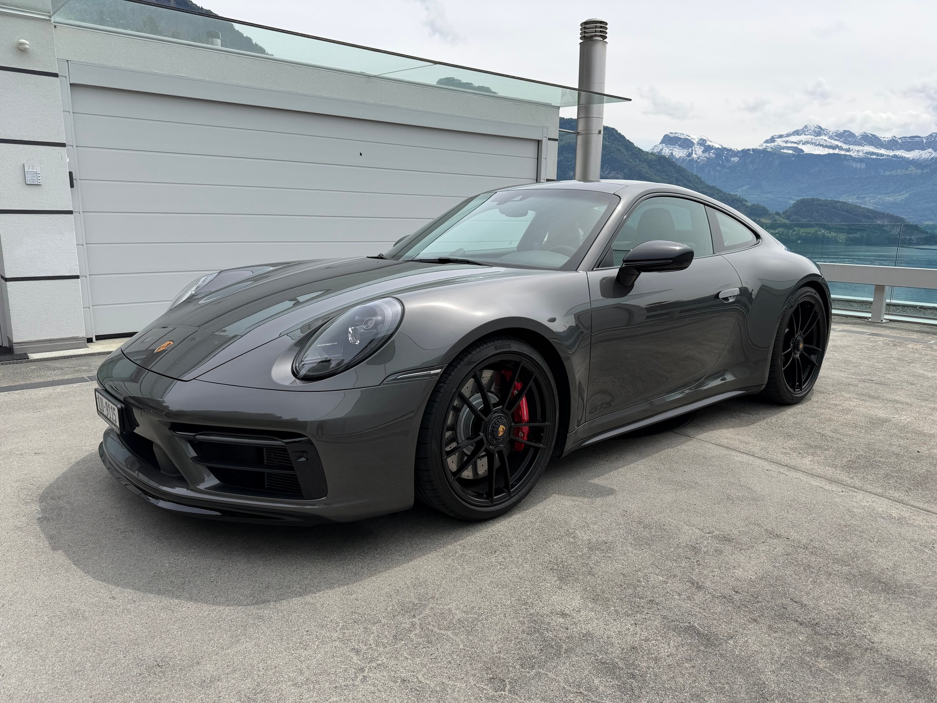 PORSCHE Carrera 4 GTS PDK-image-0