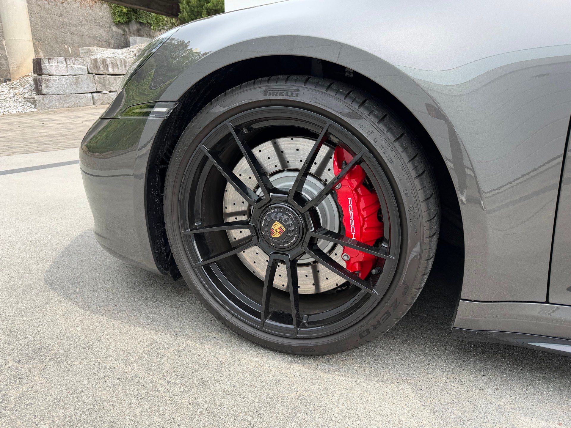 PORSCHE Carrera 4 GTS PDK-image-6